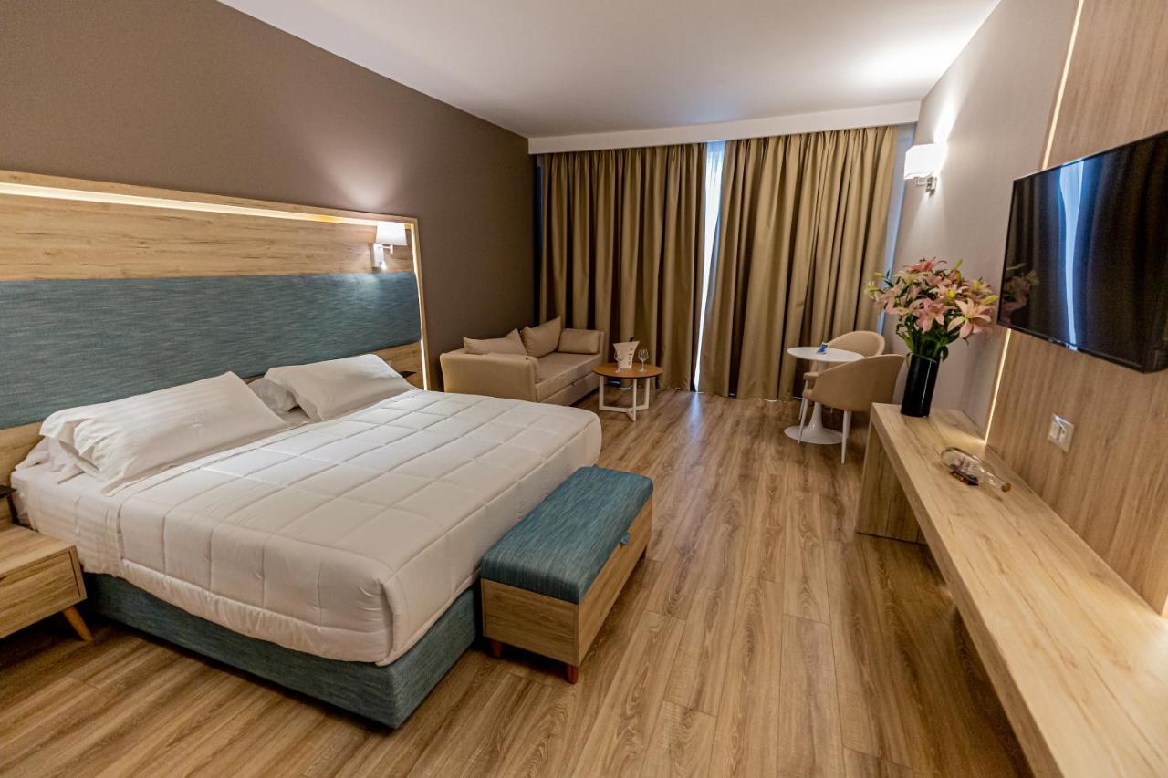 Regina Blu Hotel Vlorë Eksteriør billede